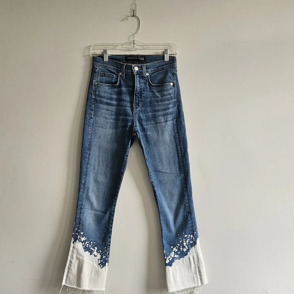 Veronica Beard Carly High-Rise Kick Flare Jeans in a medium wash Size 27 - Picture 2 of 8